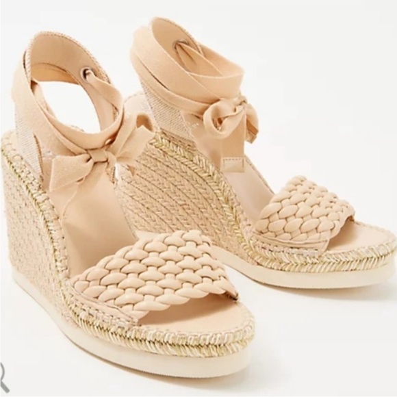 Vince Camuto Stylish Wedges, 5.5 - Picture 4 of 7